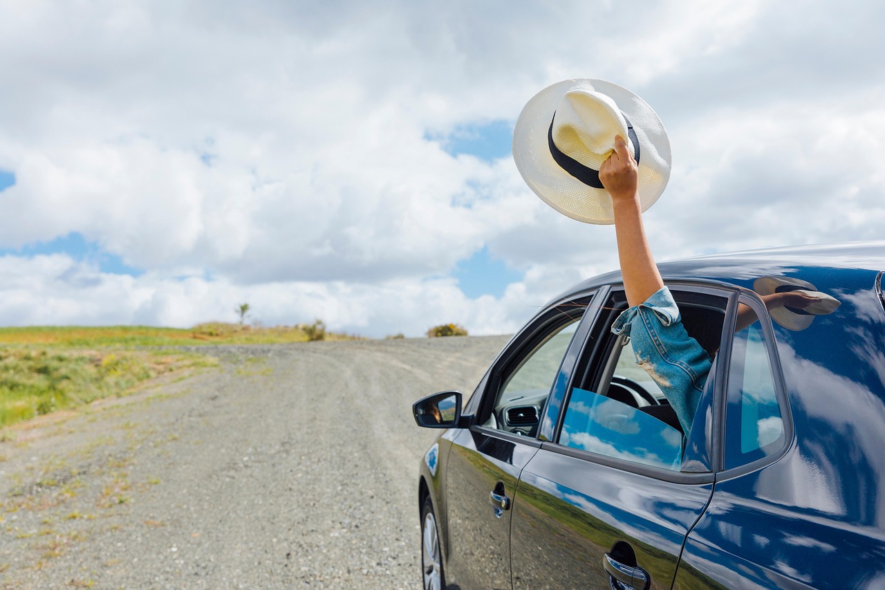 découvrez l'aventure ultime avec notre guide de road trip ! explorez des paysages époustouflants, choisissez vos destinations de rêve et vivez des moments inoubliables sur la route. préparez-vous à l'évasion et à l'émerveillement à chaque tournant.