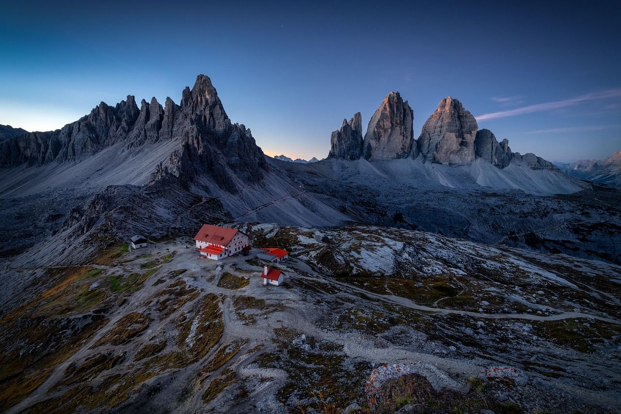 découvrez un itinéraire complet pour explorer l'italie, incluant les villes emblématiques, les sites historiques et les conseils de voyage pour une expérience inoubliable.